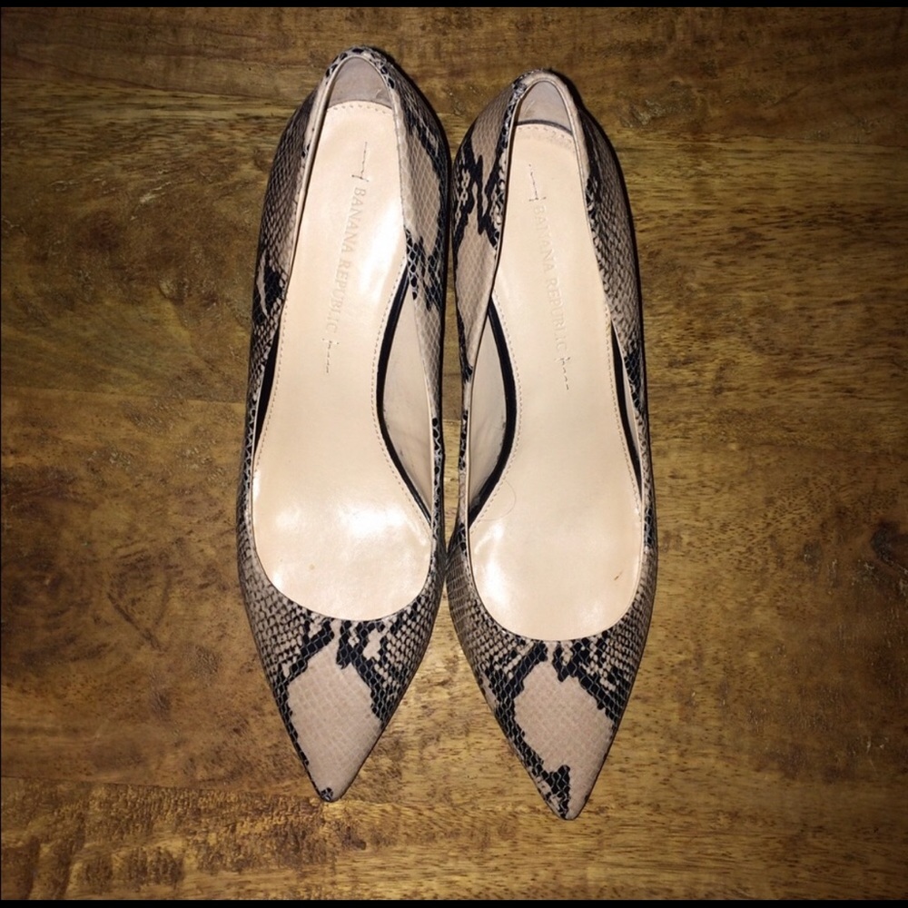 Banana Republic Heels